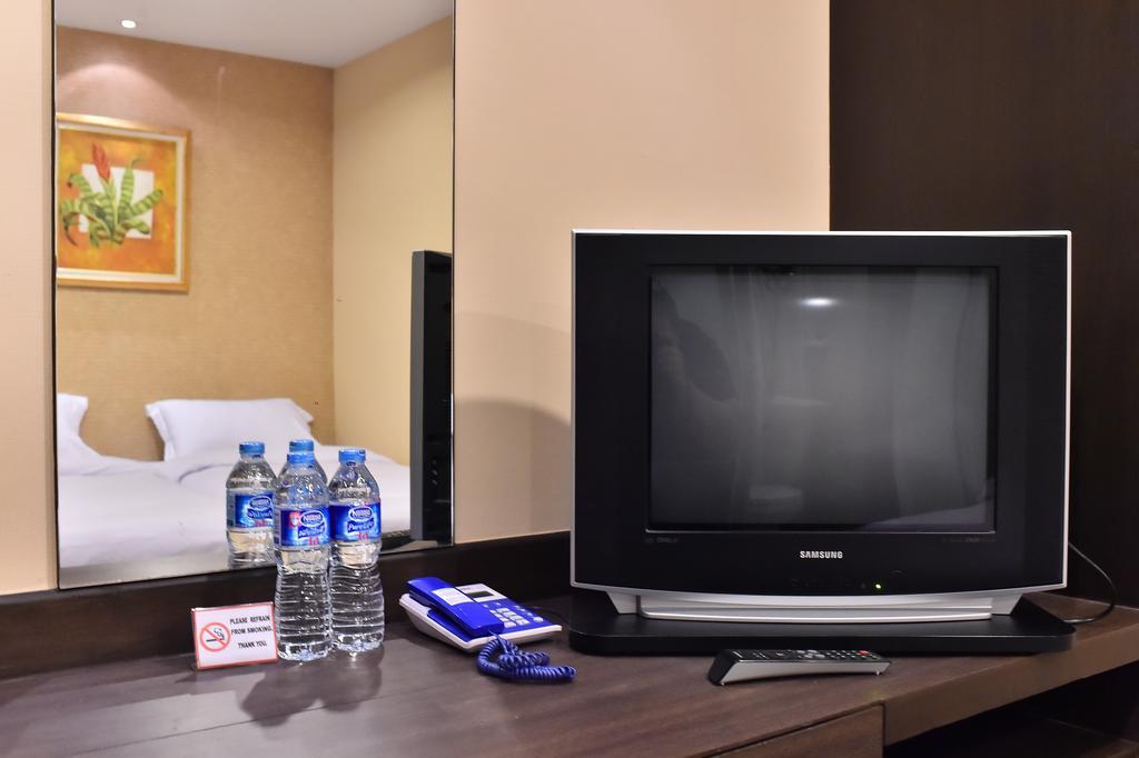 Take A Rest Hotel Μπανγκόκ Δωμάτιο φωτογραφία