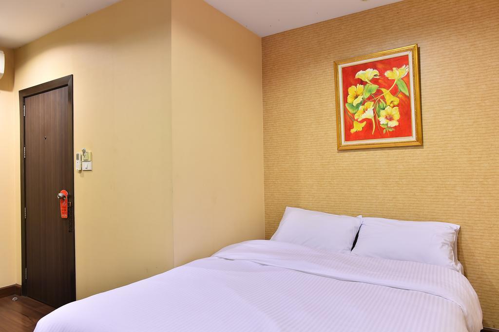 Take A Rest Hotel Μπανγκόκ Δωμάτιο φωτογραφία