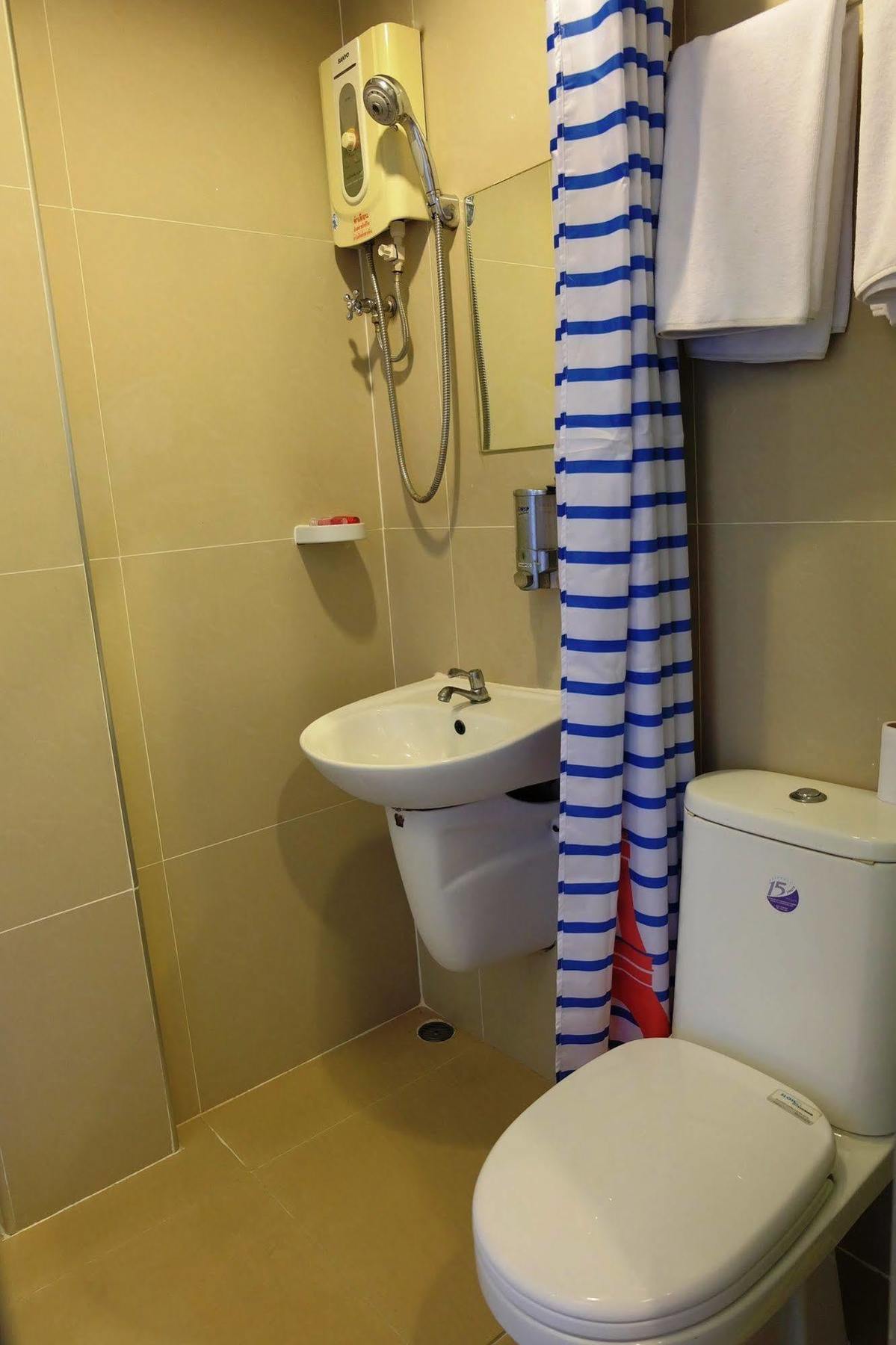Take A Rest Hotel Μπανγκόκ Εξωτερικό φωτογραφία