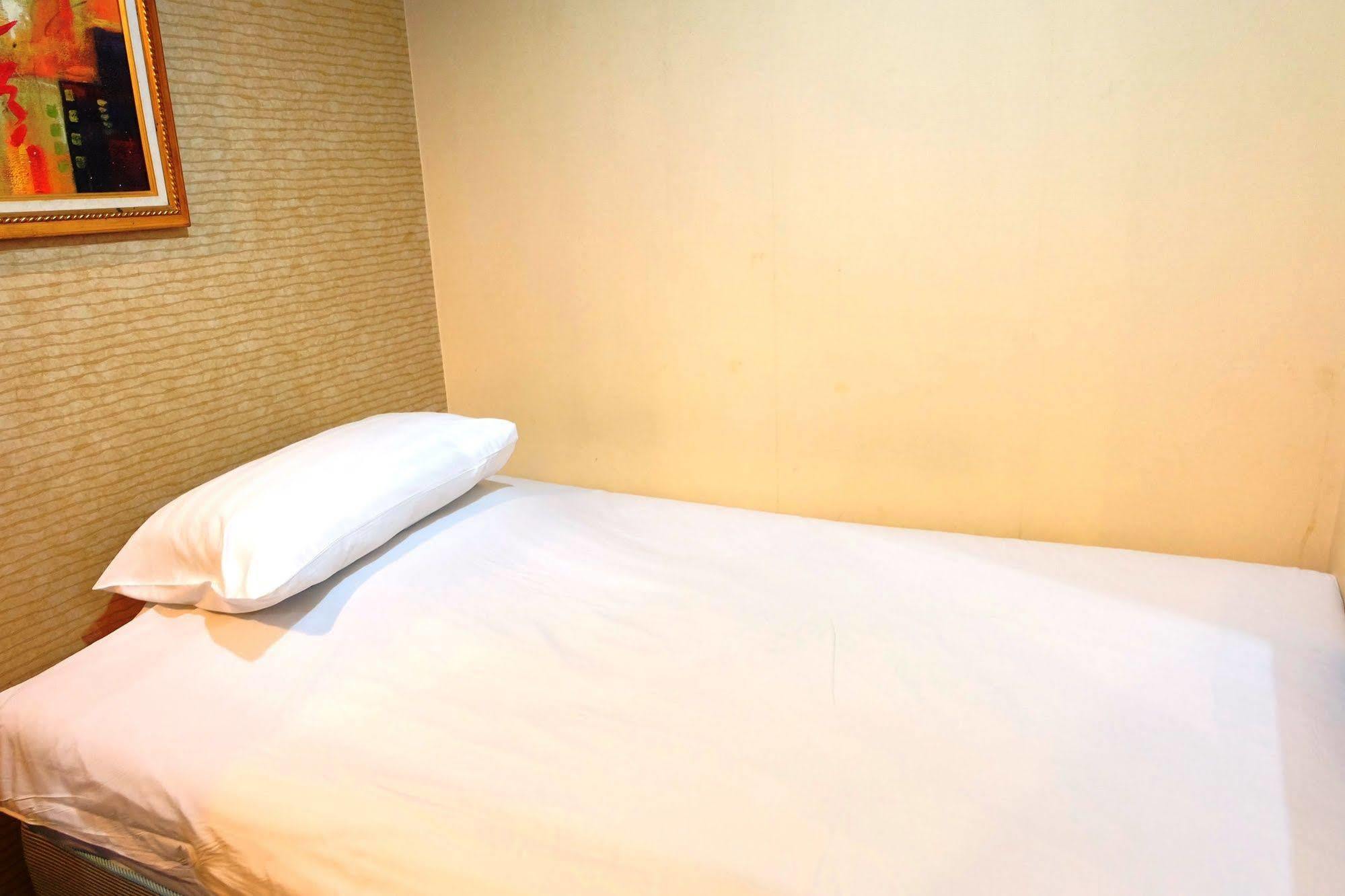 Take A Rest Hotel Μπανγκόκ Εξωτερικό φωτογραφία