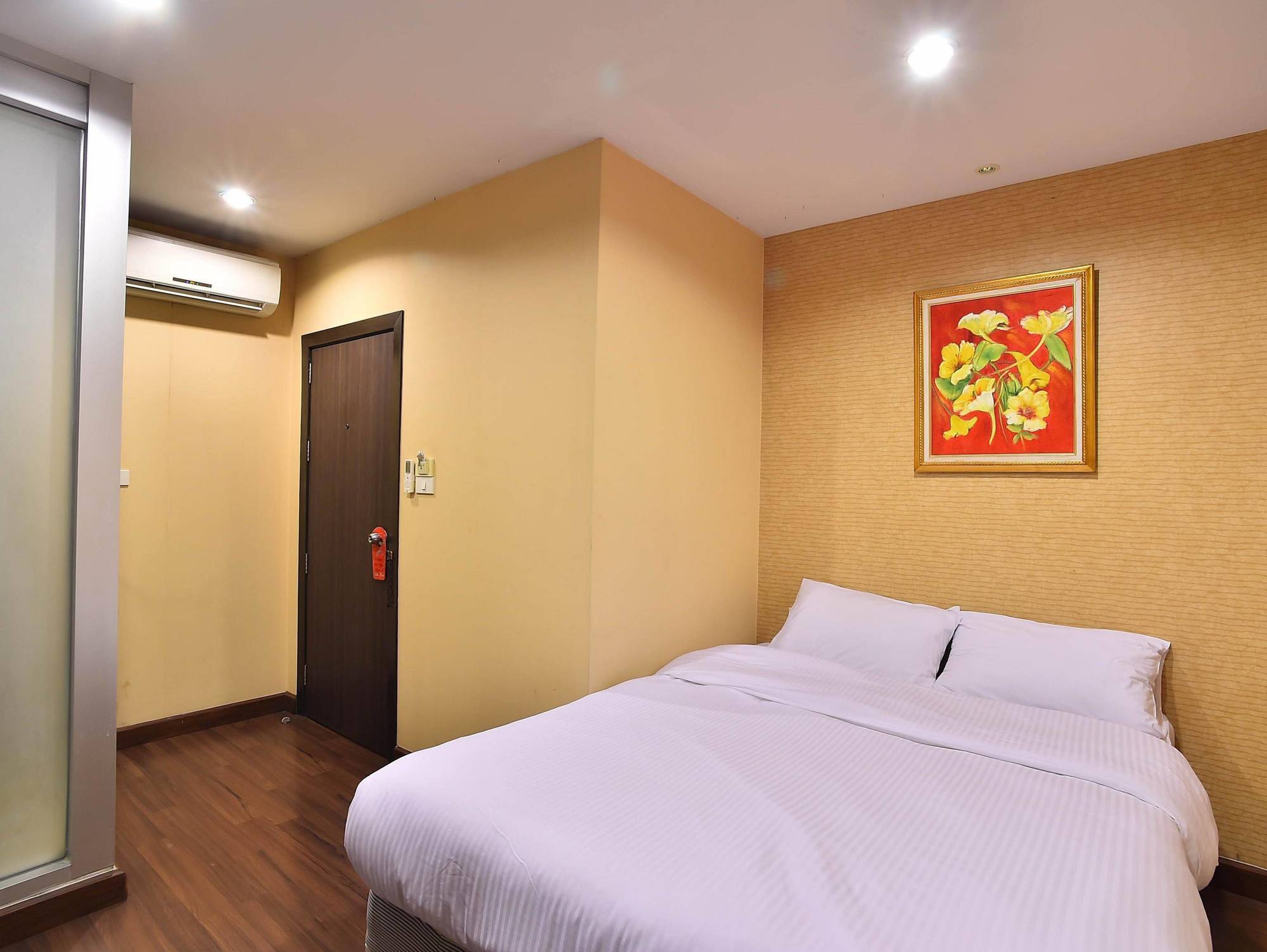 Take A Rest Hotel Μπανγκόκ Εξωτερικό φωτογραφία